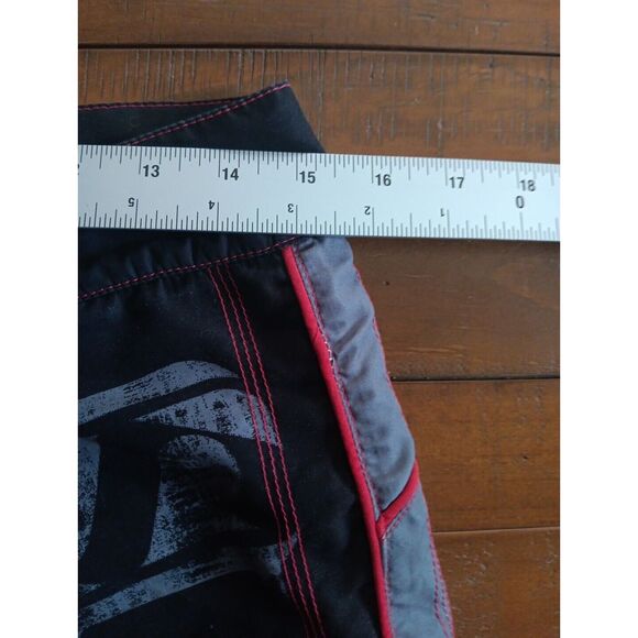 Jet Pilot Board Shorts 32 Black Red Swim Beach Coast Trunk Surf Outdoor Preppy‎ - Picture 6 of 9